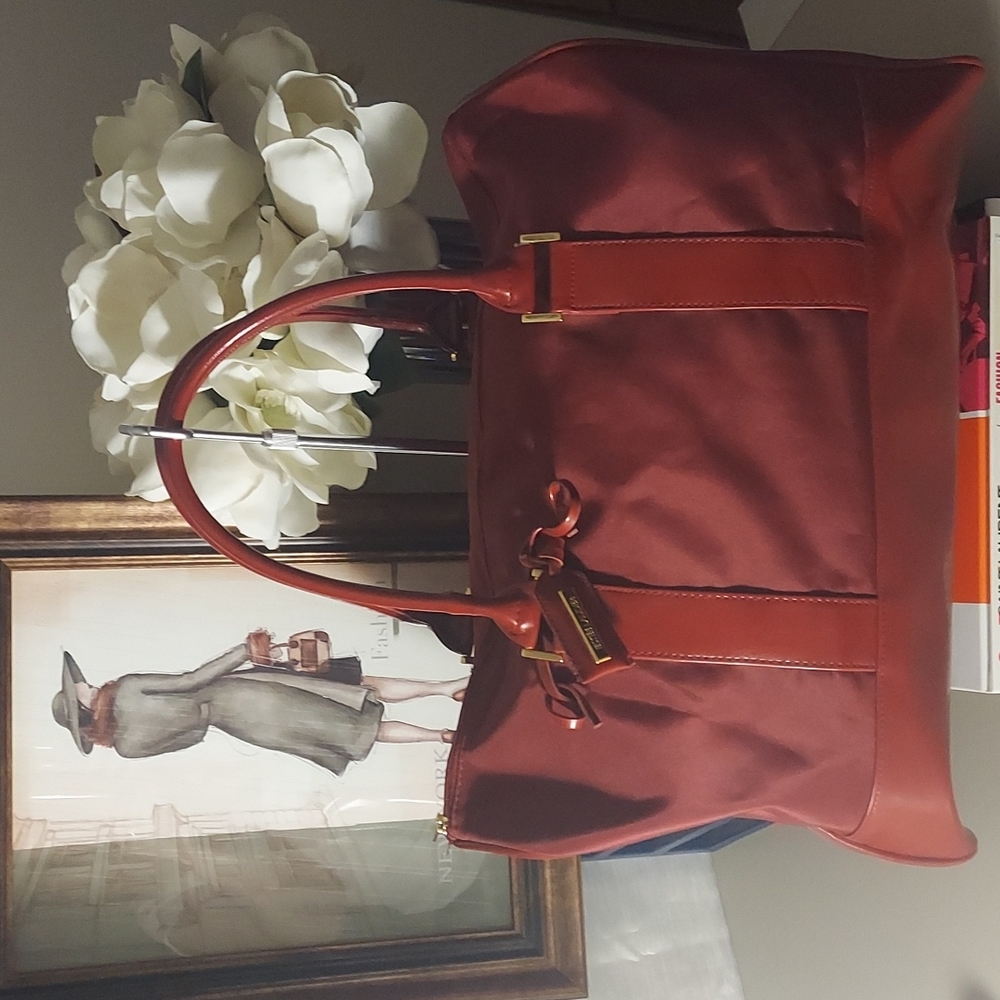 Estee Lauder red travel tote BLOW OUT SALE